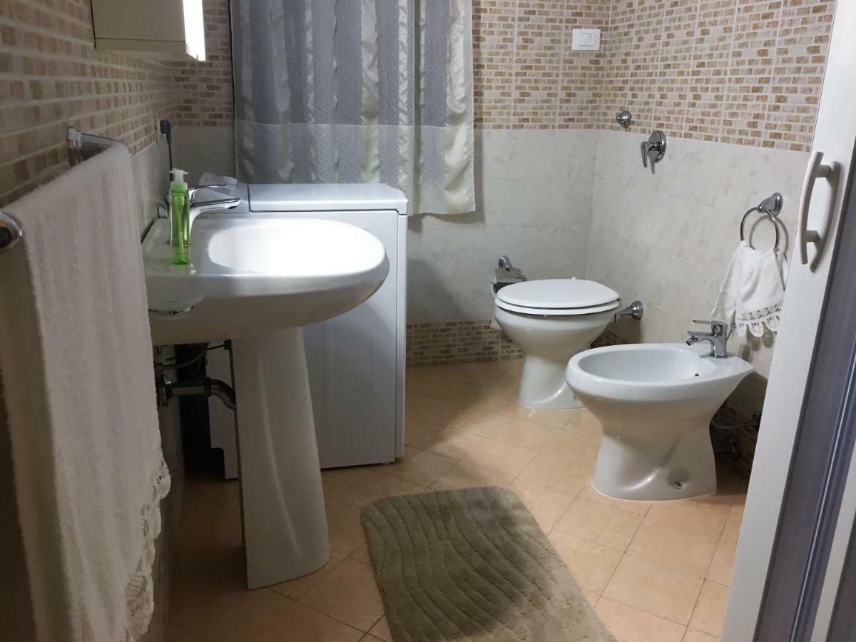 Il Giardino Dei Limoni Apartment กุสโตนาชี ภายนอก รูปภาพ